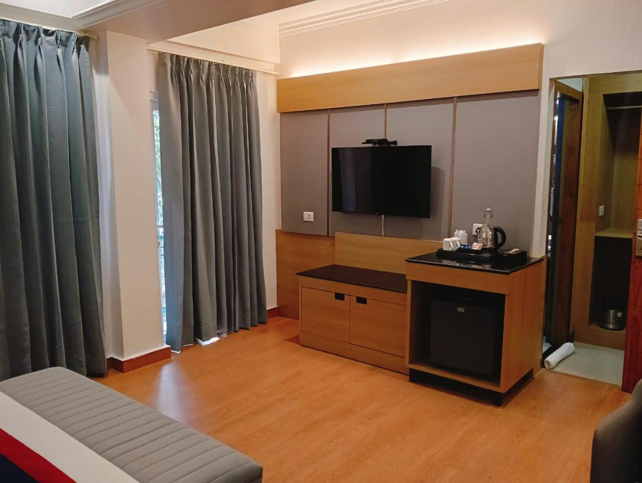 Grand Legacy Beacon, Dehradun Hotell Eksteriør bilde