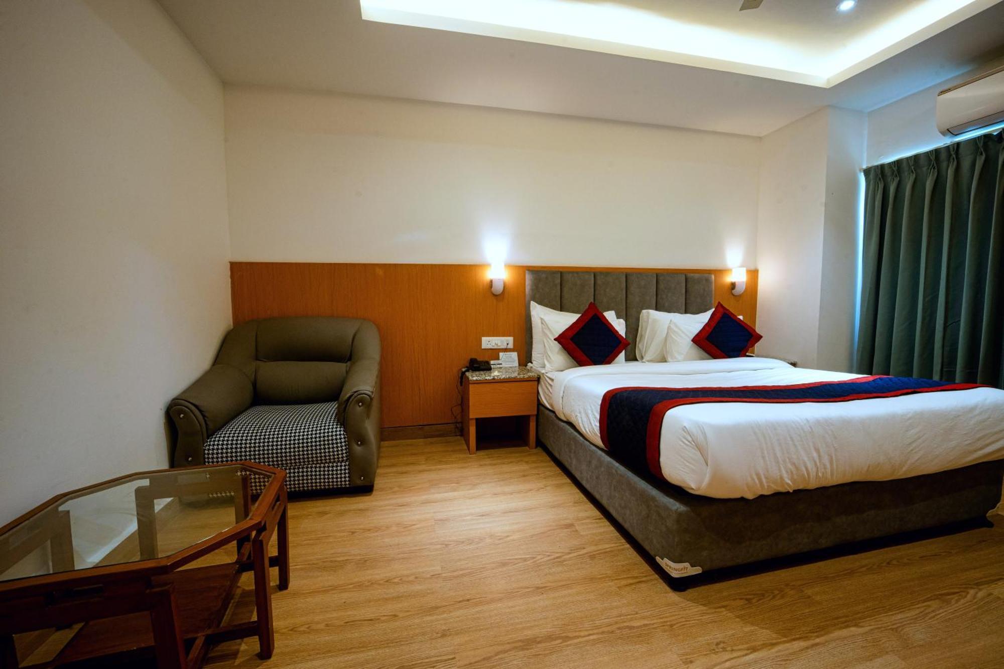 Grand Legacy Beacon, Dehradun Hotell Eksteriør bilde