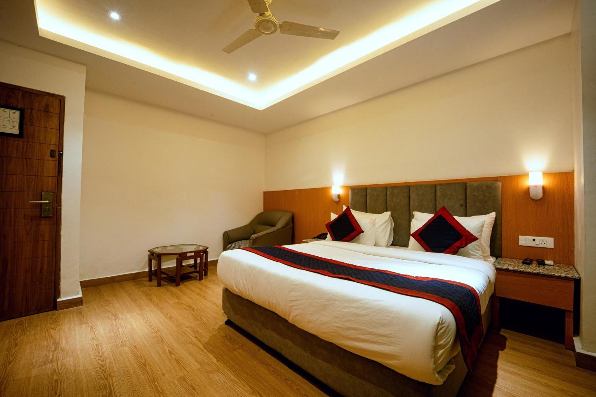 Grand Legacy Beacon, Dehradun Hotell Eksteriør bilde